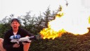 Elon Musk-Flammenwerfer bringt britischem YouTuber Polizeibesuch ein