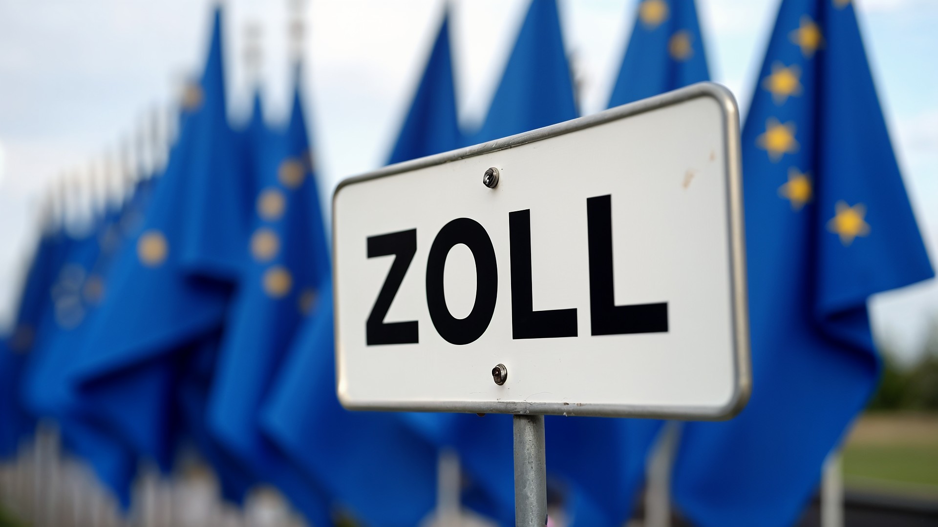 Wirtschaft, Handel, Europäische Union, Zoll, Import, Export, Grenzen, Außenhandel, EU-Flaggen, Grenzübergang, Zollkontrolle, Zollunion, Schengen-Raum, Zollpolitik, Europäische Integration