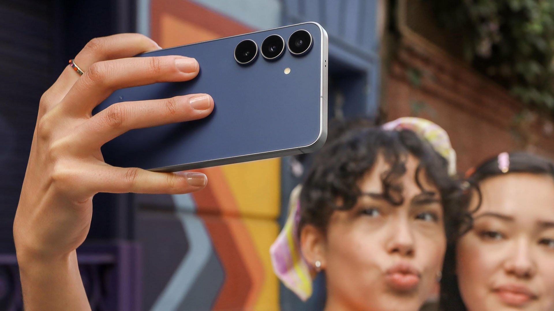 Smartphone, Samsung, Smartphones, Kamera, Galaxy, Samsung Galaxy, Triple-Cam, Triple-Kamera, Fan Edition, Samsung Galaxy S25 FE