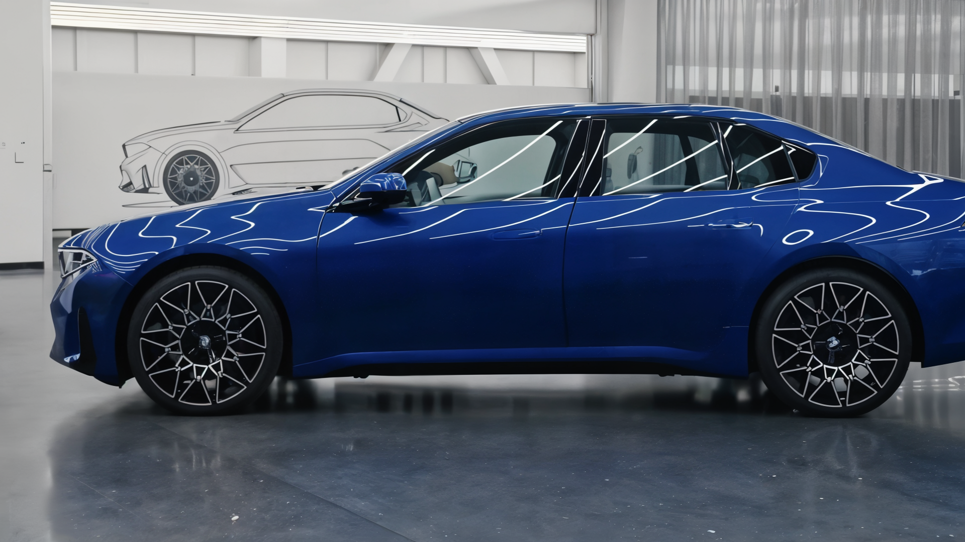 Elektroauto, BMW, Limousine, Automobildesign, Seitenansicht, Felgen, Fahrzeugentwicklung, BMW i5, Designskizze, Fahrzeugpräsentation, Produktionswerk, Automobiltechnik