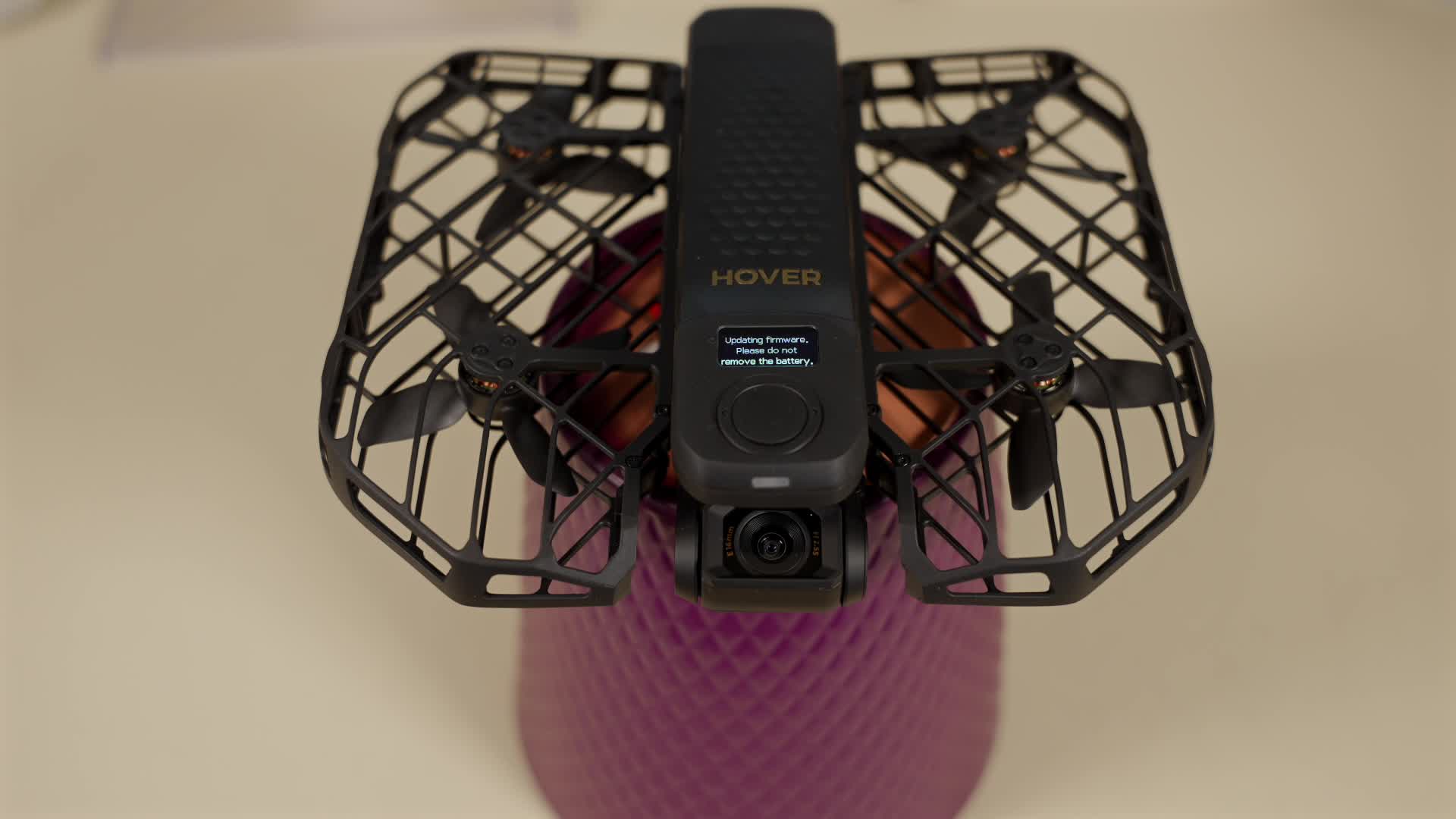 Test, Timm Mohn, SD Karte, Hoverair, HoverAir X1 ProMax, Kamera Drohne, 8K Videoaufnahme, 4K Videoaufnahme, Drohne Test, kompakte Drohne, Drohnen Akku, Drohnen App, Kollisionssensoren