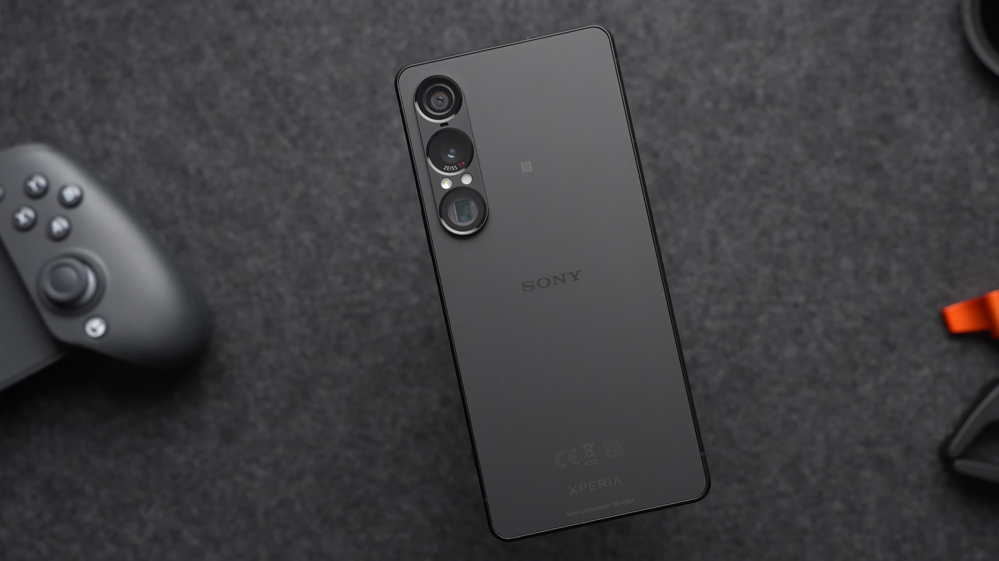 Andrzej Tokarski, Tabletblog, Akkulaufzeit, Mobile Gaming, iPhone 16 Pro, Samsung Galaxy S25 Ultra, OLED Display, 4K Video, Sony Xperia 1 VII, Sony Alpha, Smartphone Fotografie, Smartphone Vergleich, Snapdragon 8 Gen 1, Flaggschiff Smartphone, Smartphone Test, Kamera Smartphone, RAW Aufnahmen