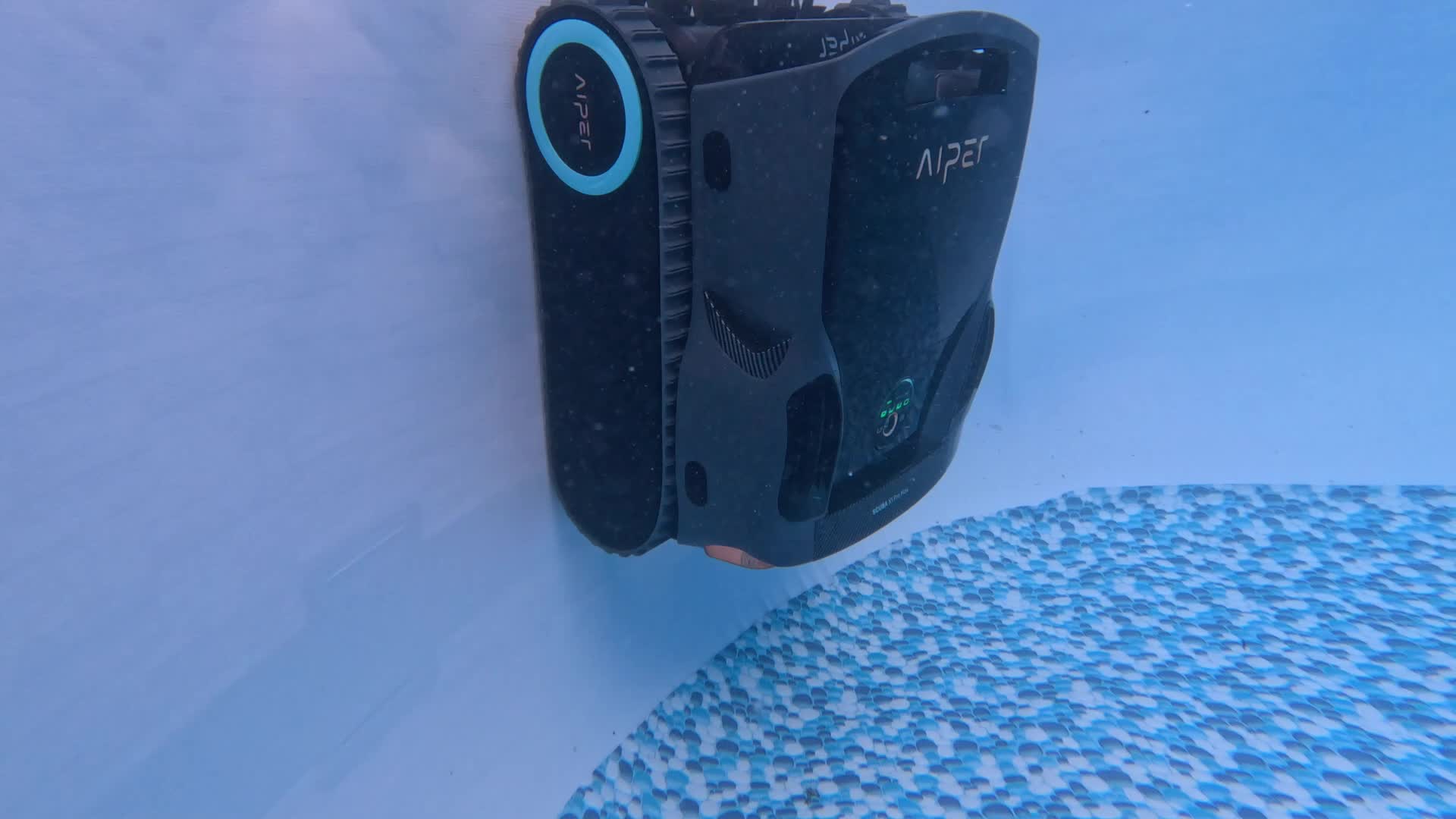 Test, Smart Home, Timm Mohn, Docking Station, Routenplanung, Sensortechnologie, Poolreiniger, App Steuerung, Reinigungsroboter, Smarte Geräte, Poolroboter, Automatische Reinigung, Poolpflege, kabellose Technologie, Aiper Scuba X1 Pro Max, Pool Reinigung, Vergleich Poolroboter