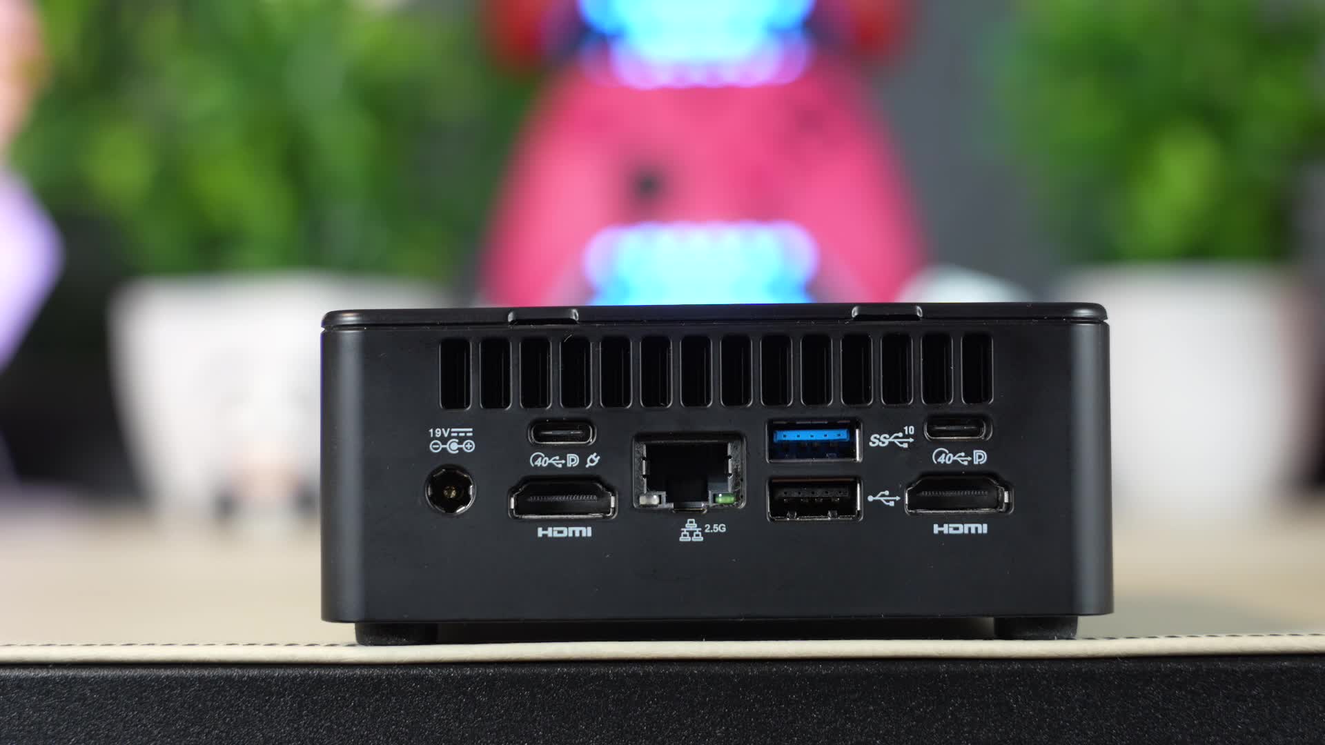 Test, Ssd, Linux, mini-pc, Timm Mohn, Benchmark, Mini PC, Ubuntu, Geekom, Wi-fi 7, Windows 24H2, Bluetooth 5.4, Crucial P3 Plus, DDR5 RAM, IceBlast 2.0, Geekom IT15, Intel U9 285H, Intel Arc A140T
