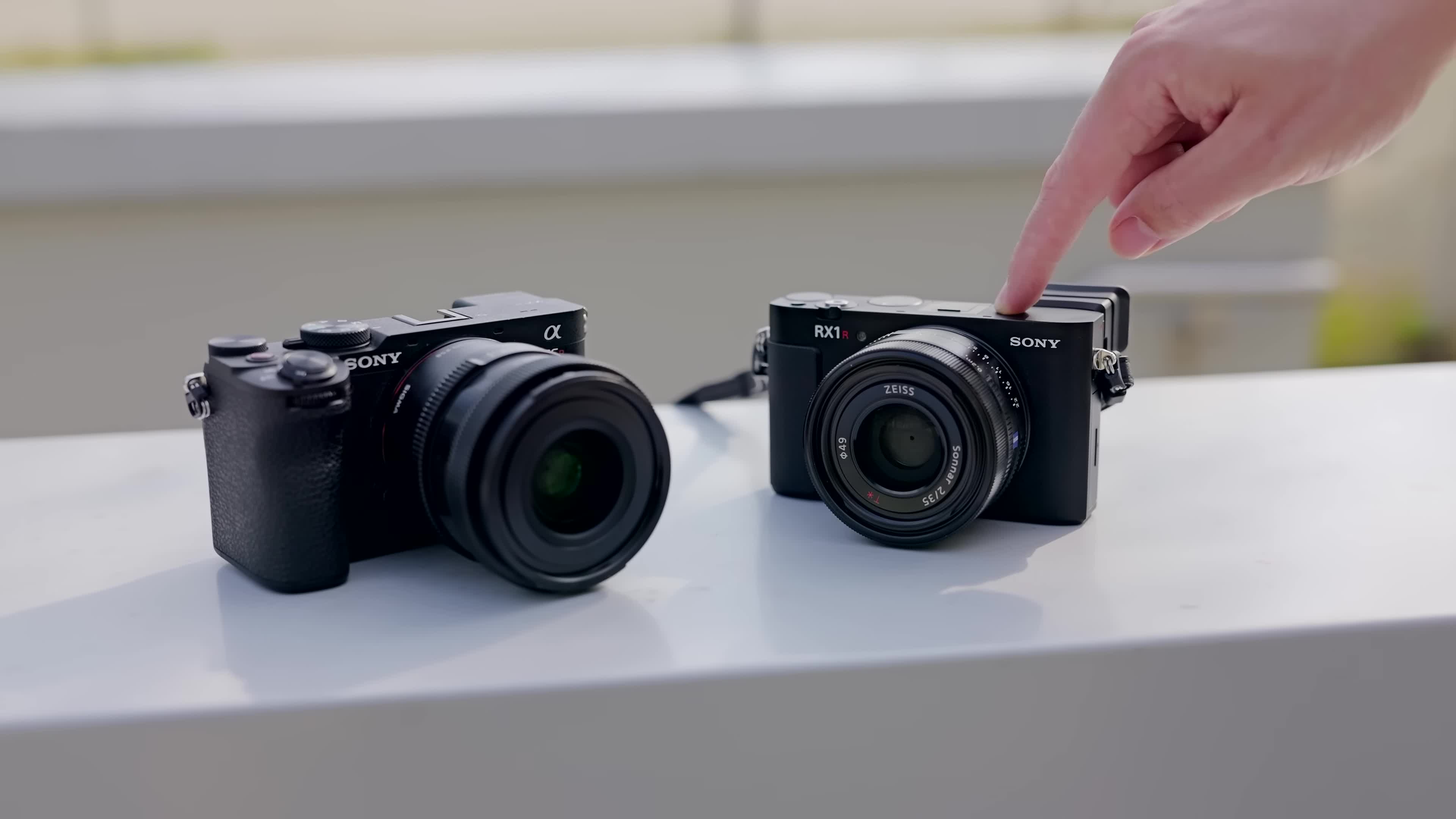 Test, Kamera, ValueTech, Fotografie, Bildqualität, Vollformat, ValueTech TV, Kompaktkamera, Kameratest, Kameravergleich, Videoaufnahme, Street Fotografie, Reisefotografie, Sony RX1R III, Sony Alpha 7CR, Zeiss 35mm F2, Sigma 35mm F2, 61 Megapixel, Kompaktheit