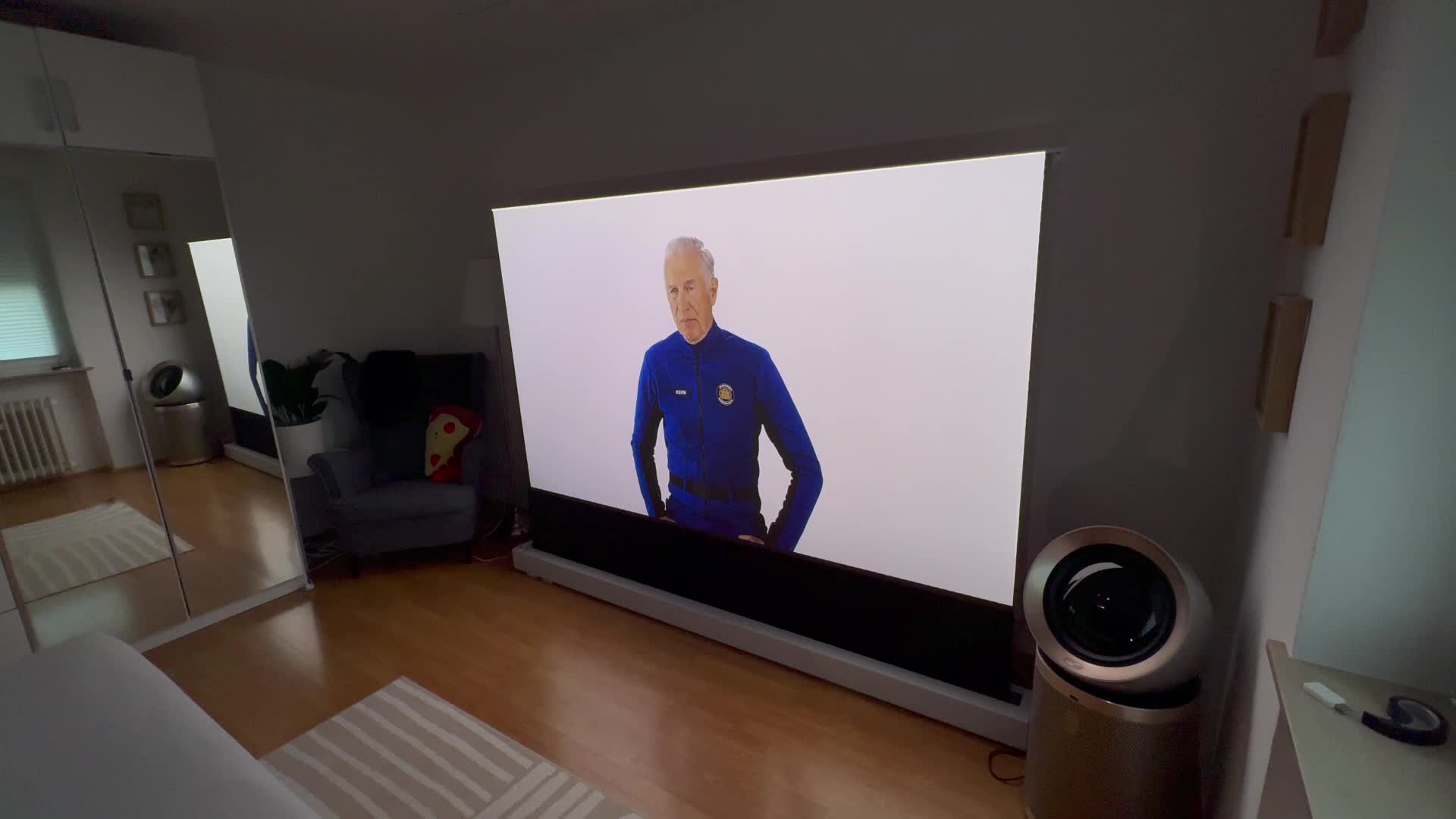 Test, Timm Mohn, Beamer, Projektor, Heimkino, Bildqualität, Dolby Vision, HDR10+, Werkseinstellungen, Imax Enhanced, Farbwiedergabe, KI Bildverbesserung, Smart Beamer, Valerion VisionMaster Pro 2, Triple Laser Projektor, Projektor Kalibrierung, Beamer Qualität, Beamer Presets, Projektor Preisangebot