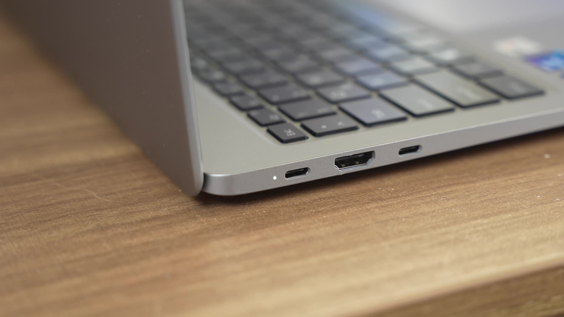 Ultrabook, Windows 11 Pro, 120 Hz Display, Notebook Test, 32 GB RAM, Copilot Taste, Laptop Preise, Geekom Geekbook X16 Pro, Intel Ultra 9 185H, 16 Zoll Laptop, 2 TB SSD, Deutsche Tastatur, Crucial P3 SSD, Intel ARC Grafikkarte, Benchmark Ergebnisse