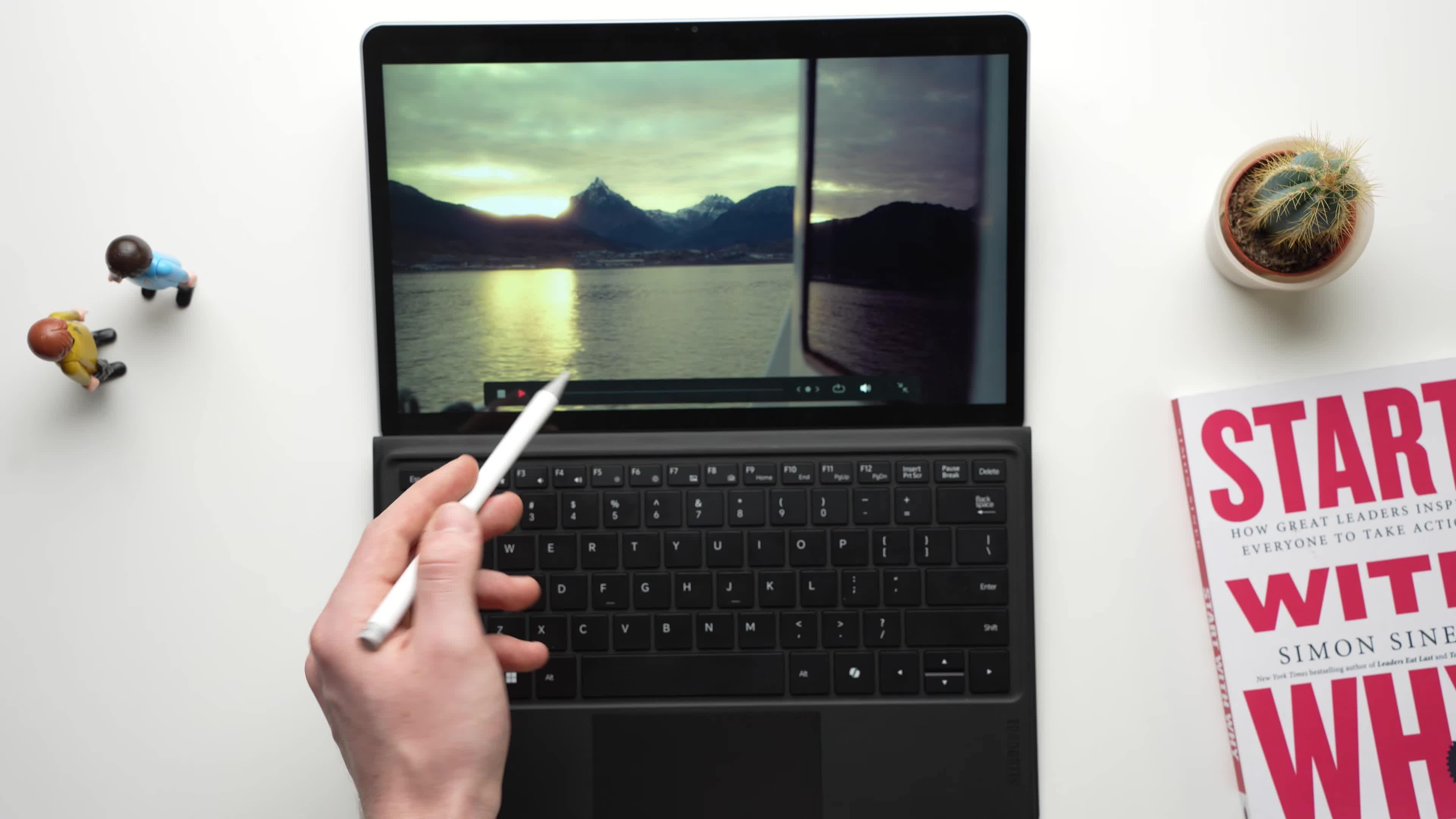 Tablet, Windows 11, Test, Ssd, Tastatur, Touchscreen, Surface Pro, Andrzej Tokarski, Akkulaufzeit, Tabletblog, Intel Core Ultra, Windows Tablet, Alldocube, Tablet Test, IPS Display, Mittelklasse Tablet, Alldocube iWork GT Ultra, 2 in 1, Magnesium Aluminium Gehäuse