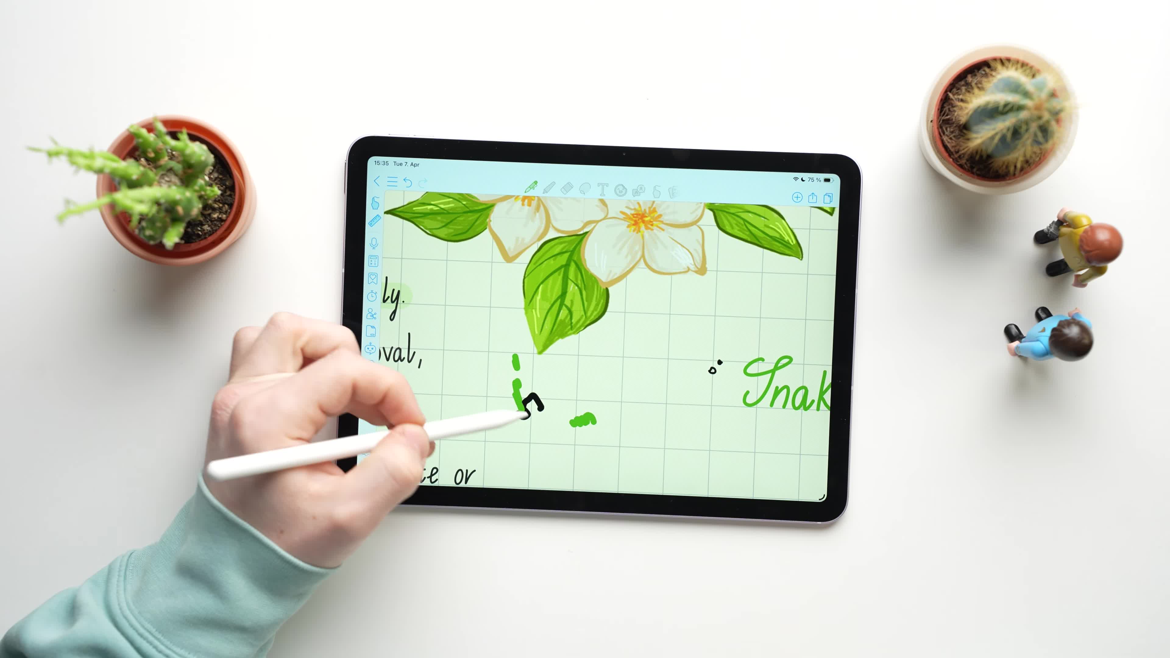 Apple, Andrzej Tokarski, Akkulaufzeit, Tabletblog, ipad pro, iPadOS, iPad air, M4 Chip, Preis Leistung, Magic Keyboard, Tablet Test, LCD Display, Apple Pencil Pro, Tablet Vergleich, DaVinci Resolve, iPad Air M4, 60 Hertz Display