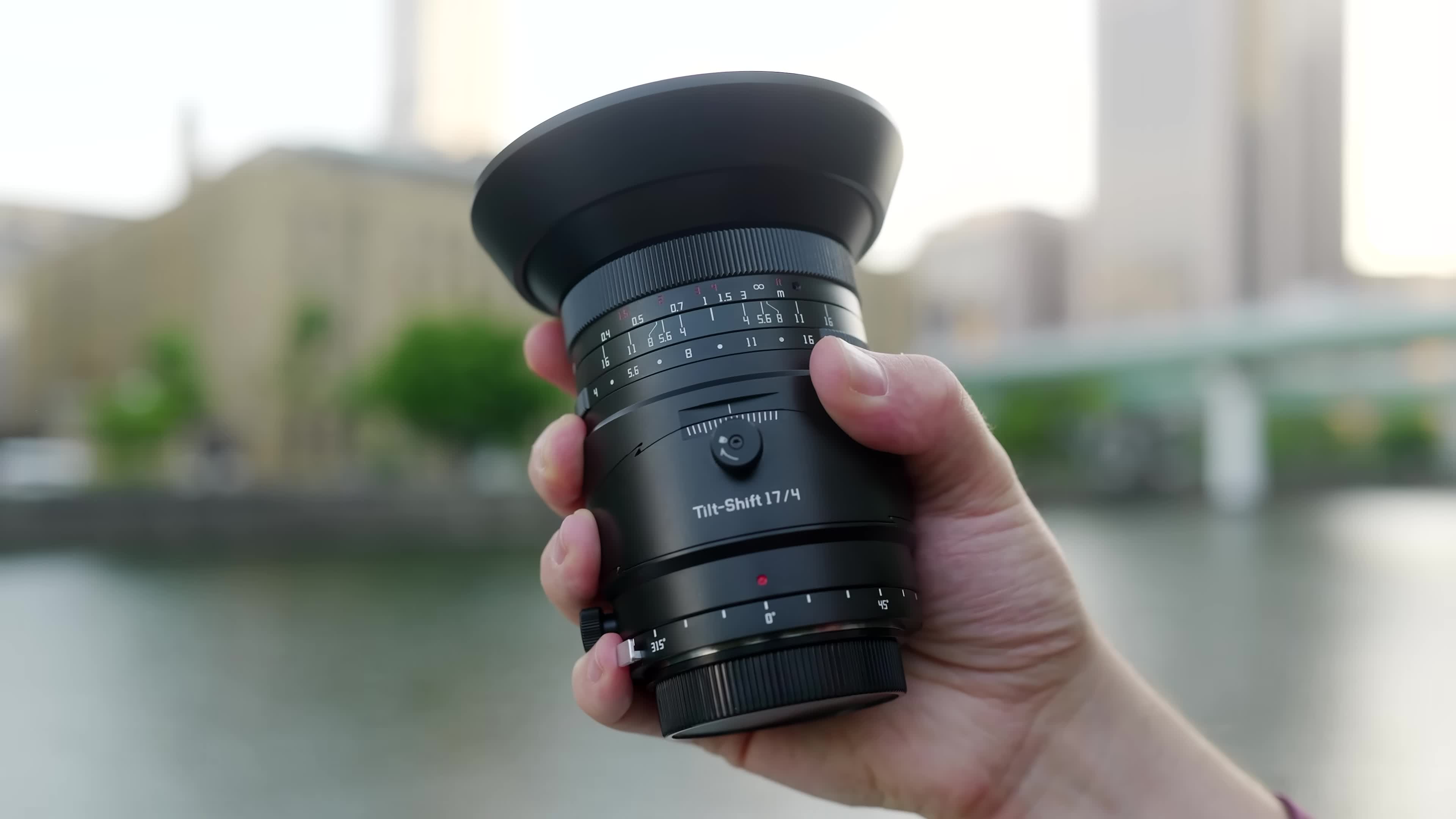Test, ValueTech, Fotografie, Objektiv, Bildqualität, Vollformat, Nikon Z, Sony E, Canon RF, L-Mount, Architekturfotografie, Mittelformat, Fujifilm GFX, TTArtisan 17mm F4, Shift-Objektiv, Perspektivkorrektur, Blendensterne, Lens Flares, Budget-Objektiv