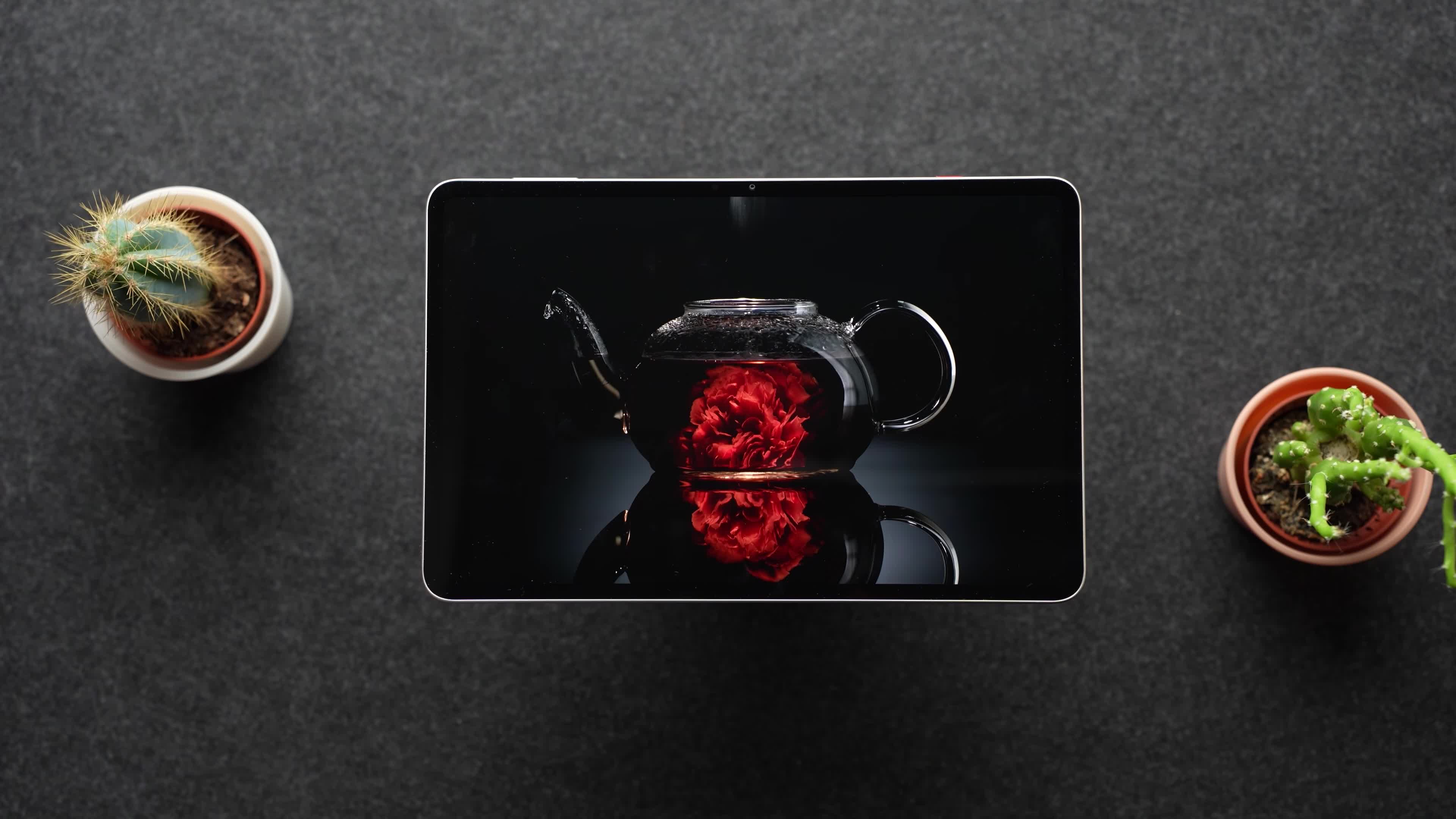 Android, Tablet, Test, Andrzej Tokarski, Mobile Gaming, OLED Display, Android Tablet, Gaming Tablet, Tablet Test, Snapdragon 8 Elite Gen 5, RedMagic, Flüssigkeitskühlung, Benchmark Test, Redmagic Astra 2, Red Core R4